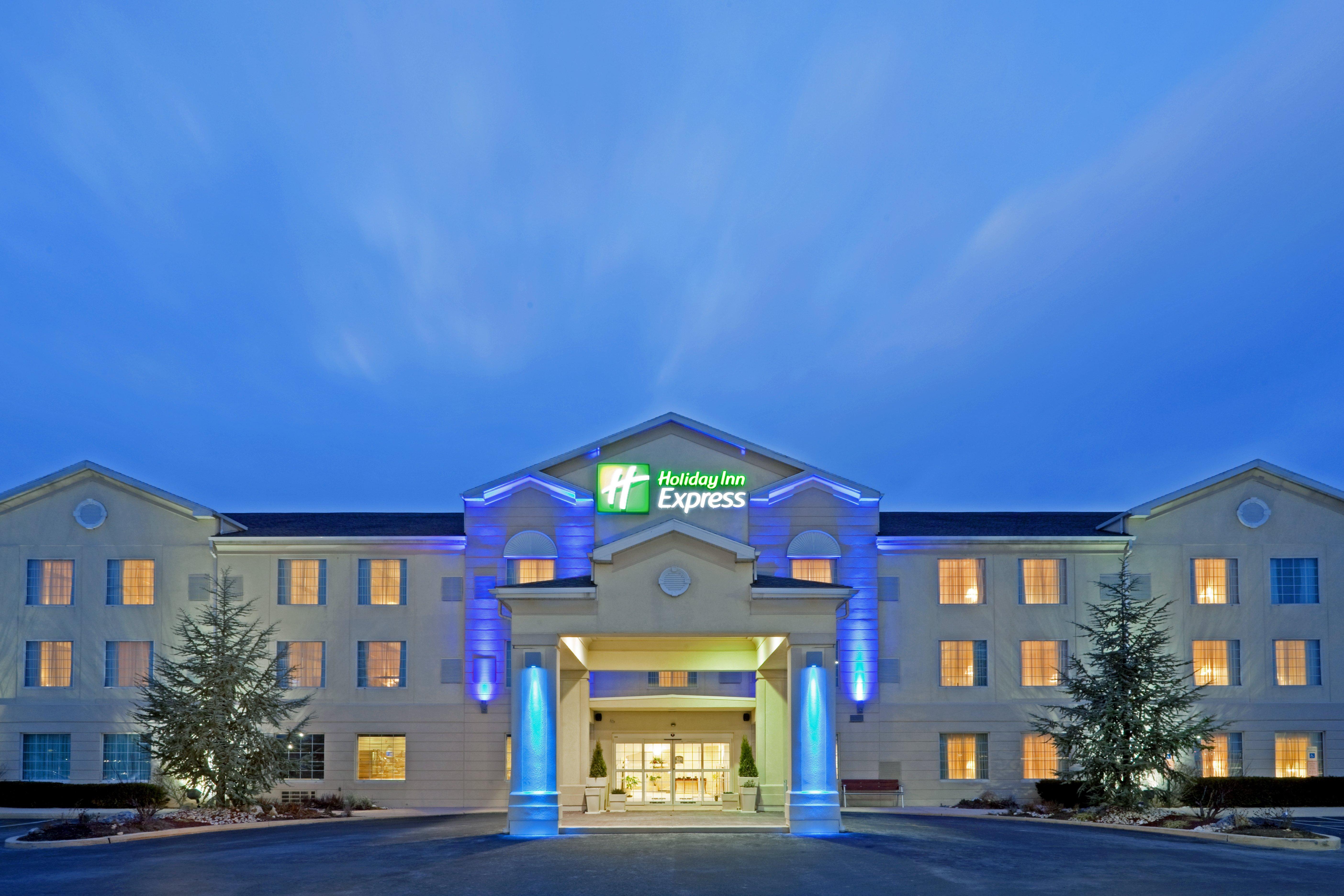 Holiday Inn Express Hotel & Suites Reading, An Ihg Hotel Exterior foto